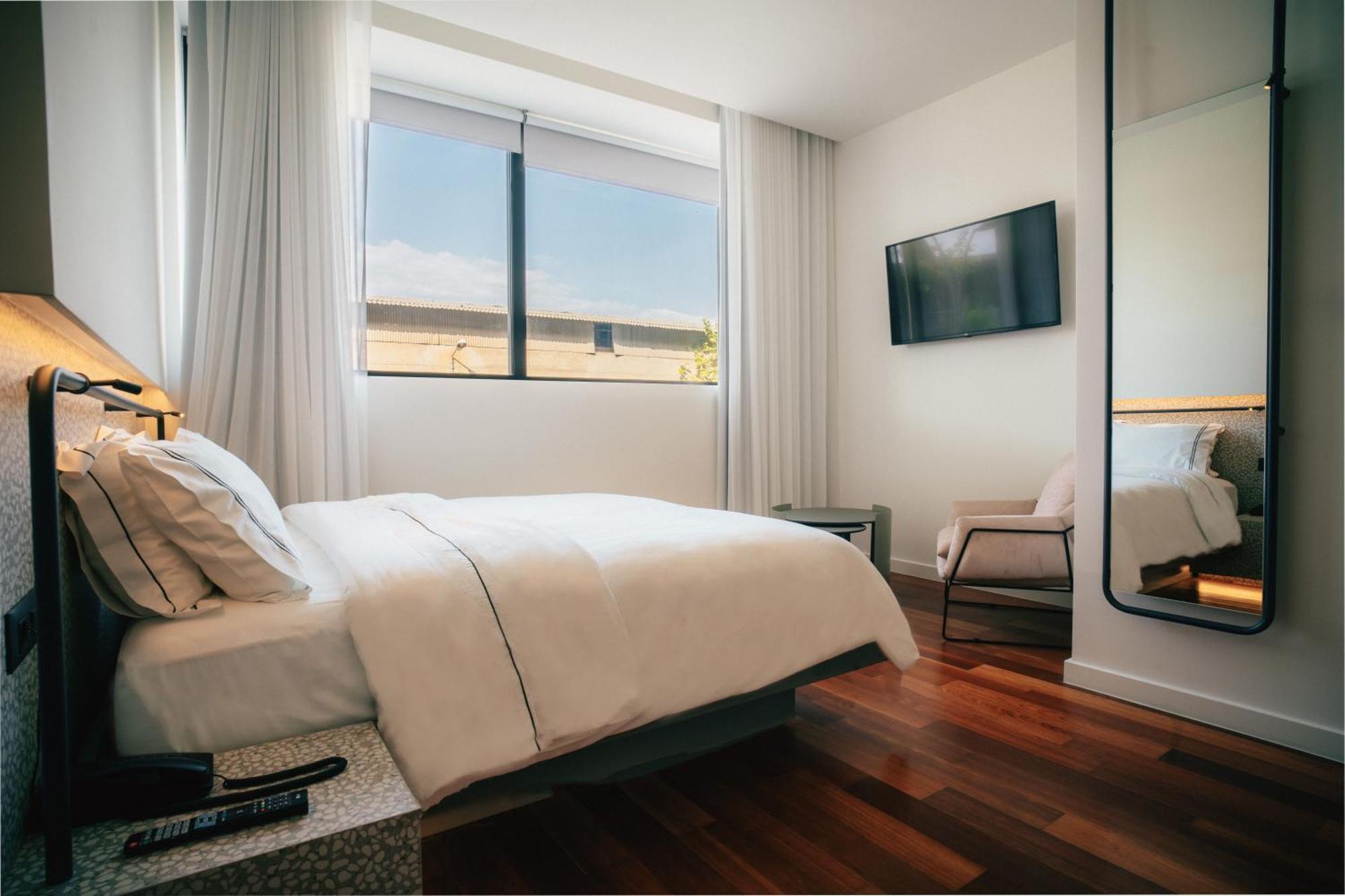 Amario Suites Hotel エギオ エクステリア 写真