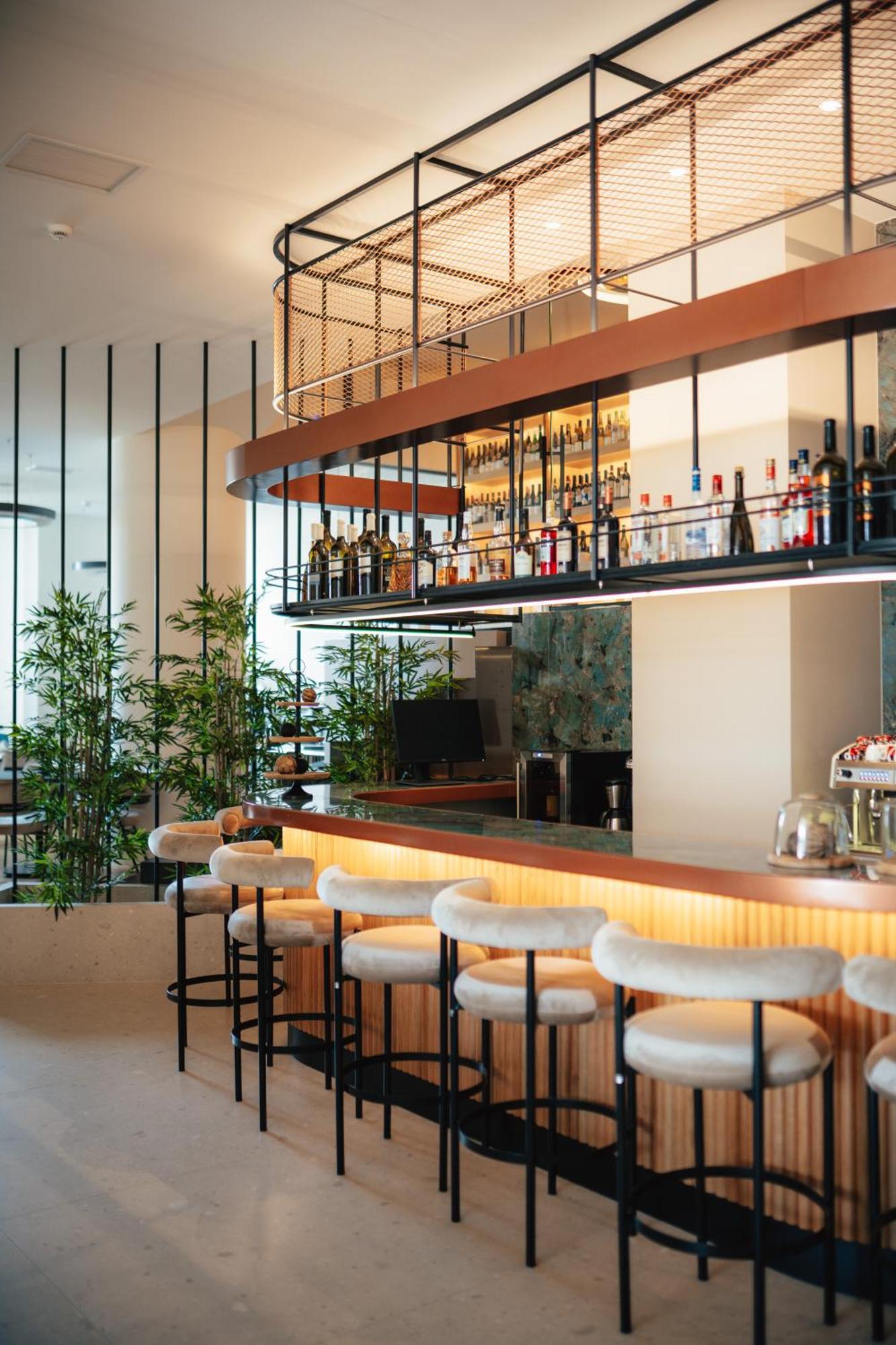 Amario Suites Hotel エギオ エクステリア 写真